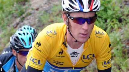 Bradley Wiggins fue hospitalizado tras chocar con un furgón