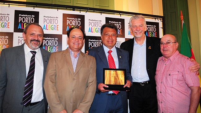 Elías Figueroa fue nombrado embajador de Porto Alegre para el Mundial 2014