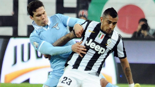 Vidal e Isla actuaron en el empate de Juventus ante Lazio por Copa Italia