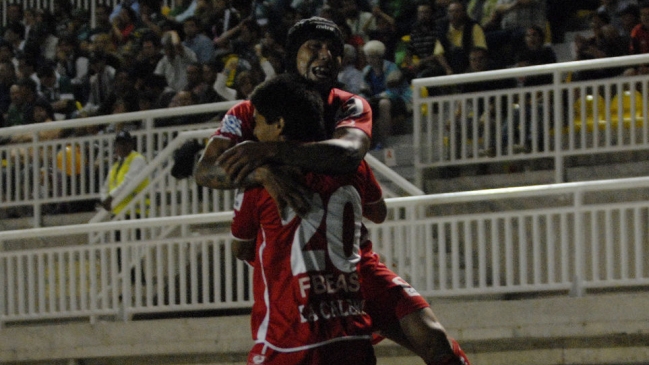 Unión La Calera superó a Santiago Wanderers en intenso partido