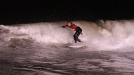 Chile superó a Argentina en inédito duelo nocturno de surf en Reñaca