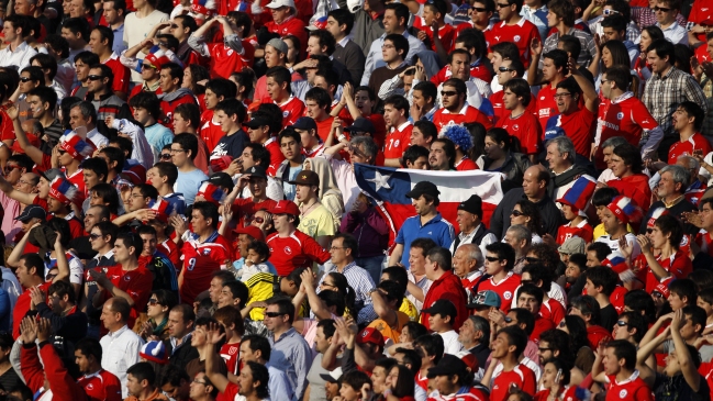 ANFP pone condiciones a vestimenta de los hinchas para duelo entre Chile y Uruguay