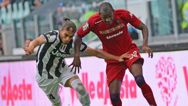 Isla y Vidal fueron estelares en igualdad de Juventus ante Cagliari
