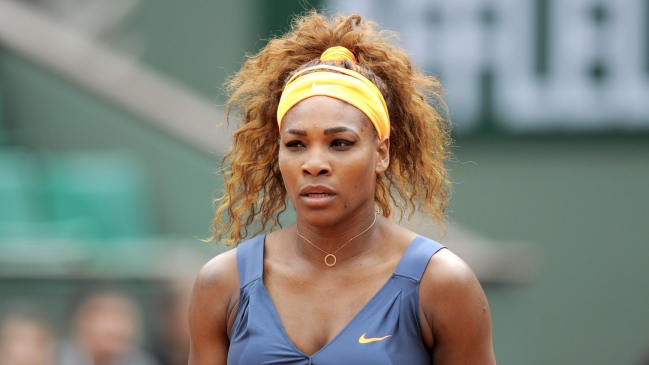 Serena Williams tuvo un debut arrollador en Roland Garros
