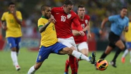 Brasil e Inglaterra empataron en la apertura del nuevo Maracaná