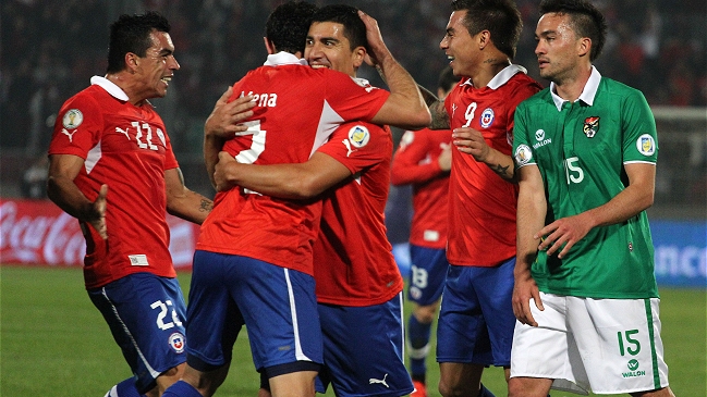 Chile logró una trabajada victoria sobre Bolivia y sigue peleando un cupo a Brasil 2014