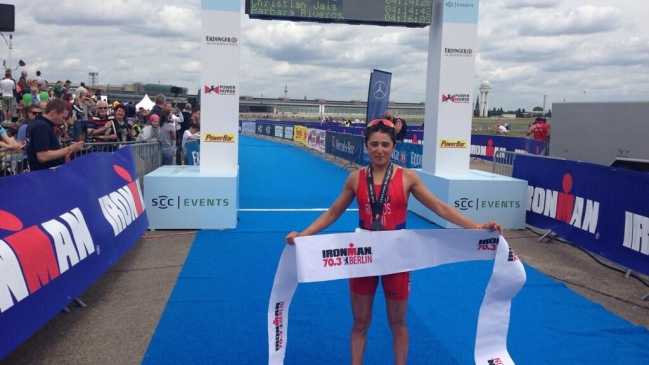 Bárbara Riveros logró un histórico triunfo en el Medio Ironman de Berlín