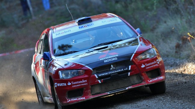 Luis Ignacio Rosselot se quedó con la tercera fecha del Rally Mobil