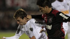 Newell's impuso su localía sobre A. Mineiro y quedó cerca de la final de Copa Libertadores