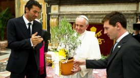Francisco recibió a las selecciones de Argentina e Italia en el Vaticano