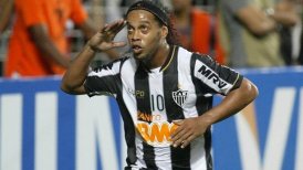 Ronaldinho se sometió a cirugía estética para corregir dentadura