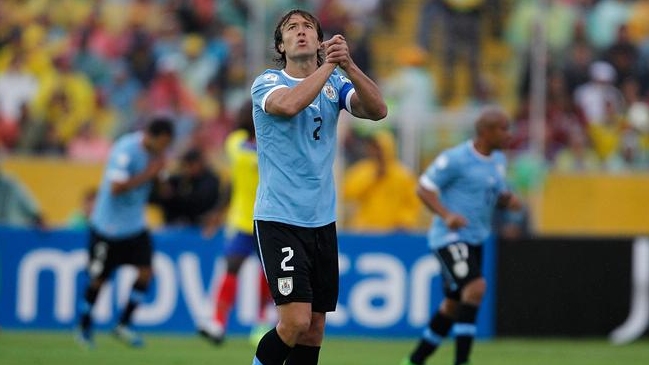 La selección uruguaya planea estadía en Europa ante posible repechaje mundialista