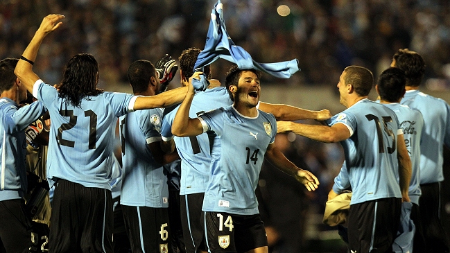 Prensa uruguaya tras clasificación al Mundial: "Temblá, Brasil"