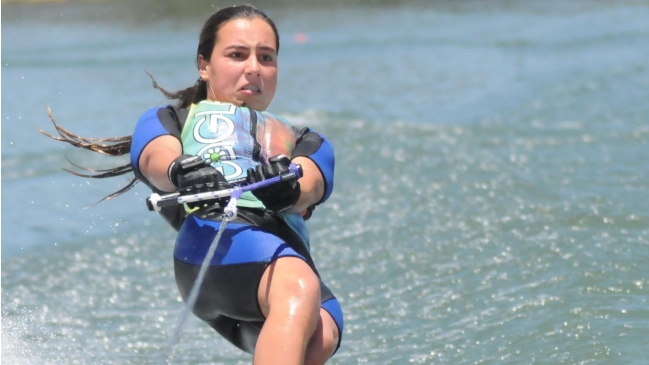 Valentina González se adjudicó oro y plata en Panamericano de Esquí Náutico