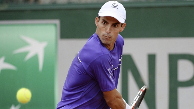 Pupilo de Fernando González cayó en primera ronda de Roland Garros