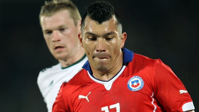 Gary Medel: "Espero que Arturo Vidal esté bien para el primer partido"