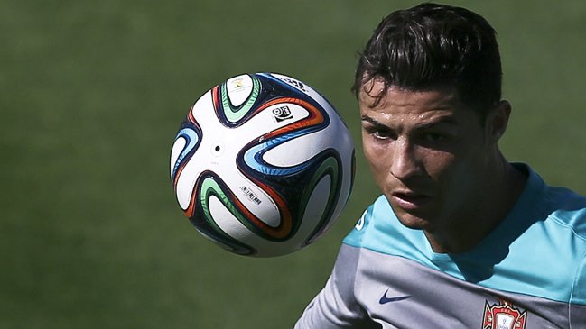 La rodilla izquierda de Cristiano Ronaldo sigue dándole problemas a Portugal