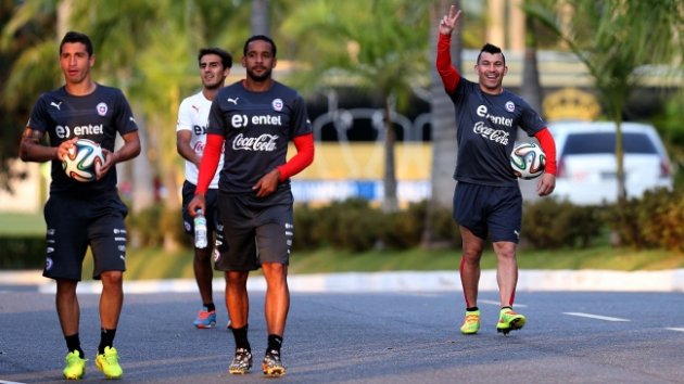 Chile comienza a preparar el duelo ante Holanda