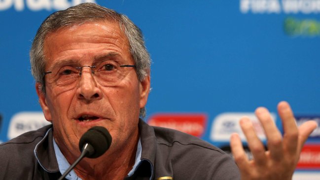 Tabárez renunció a la Comisión de Estrategia de FIFA