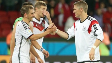Alemania sufrió ante Argelia, pero avanzó a cuartos de final