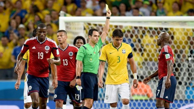 Federación brasileña espera que FIFA perdone a Thiago Silva y sancione a Camilo Zúñiga