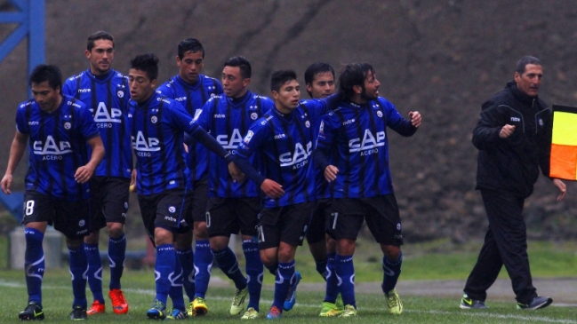 Huachipato superó con claridad a Ñublense en su debut en el Torneo de Apertura