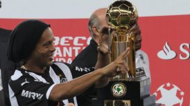 Ronaldinho sumó un nuevo título a su espectacular palmarés