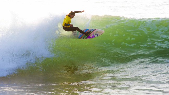 Roberto Araki y Lorena Fica se consagraron campeones en el Circuito Nacional de surf