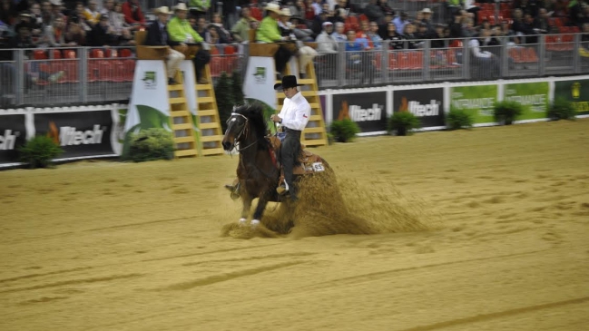 Fue el turno de Santa Isabel Batral de saltar a la pista en Francia