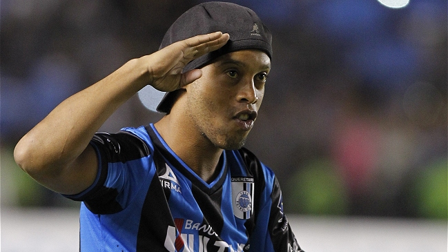 Querétaro exigió castigo a político que llamó "simio" a Ronaldinho