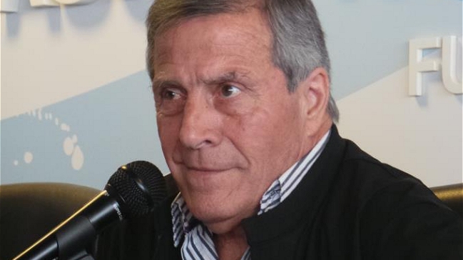 DT de Uruguay: Chile se ha convertido en un rival difícil y más fuerte