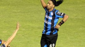 Presidente de Querétaro aseguró que Ronaldinho seguirá en el club