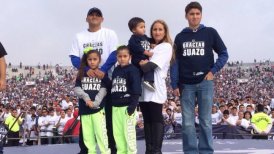 Humberto Suazo recibió el cariño de los hinchas de Monterrey en su despedida de México