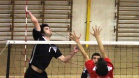 Manquehue mantuvo su gran campaña en la Copa Providencia de voleibol