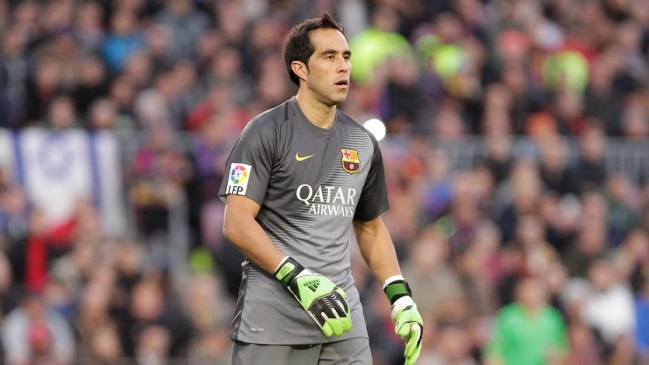 10 notables atajadas de Claudio Bravo en FC Barcelona