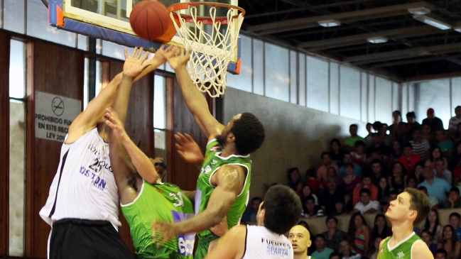 Castro venció a Colo Colo en el segundo partido de la final de la Liga Nacional de Baloncesto