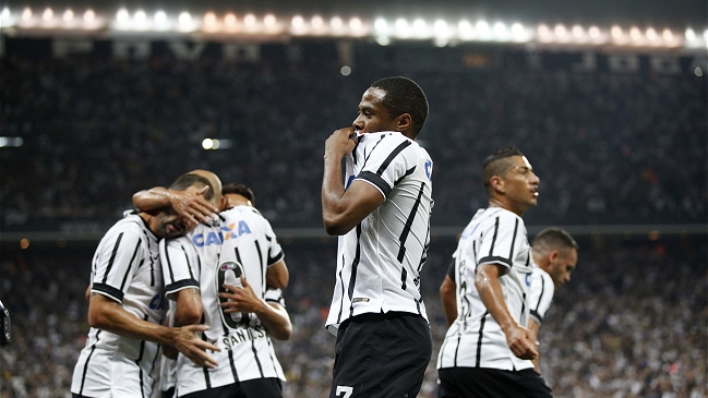 Corinthians se quedó de forma inapelable con el clásico ante Sao Paulo por la Libertadores