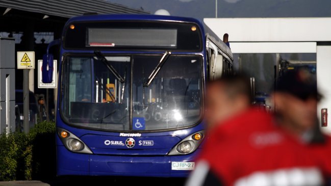 Choferes del Transantiago anuncian paro para este sábado por el Superclásico