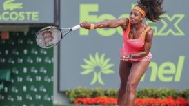 Serena Williams venció sin mayores problemas a Monica Niculescu en Miami