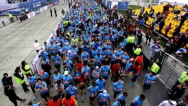 Metro adelantará inicio de su servicio el domingo por el Maratón de Santiago