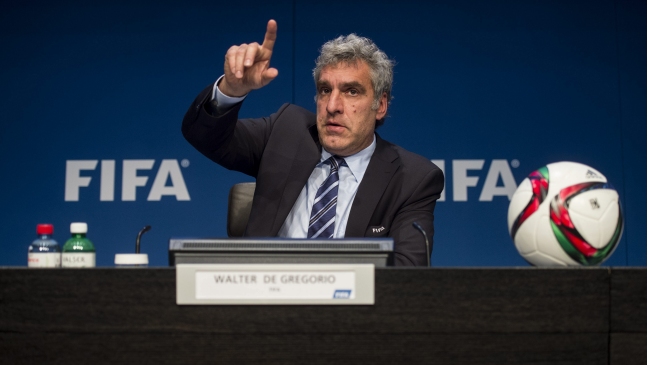 La FIFA descarta por el momento cambio de sedes de Mundiales de 2018 y 2022