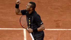 Jo-Wilfried Tsonga dio la sorpresa de la jornada al eliminar a Tomas Berdych en Roland Garros