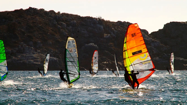 El windsurf tuvo competencia en Pichidangui