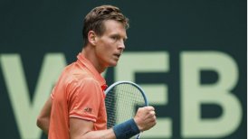 Tomas Berdych derrotó a Víctor Estrella en su estreno en Halle