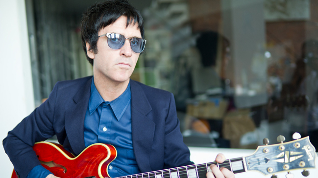 Transmitirán partido de Chile en show de Johnny Marr