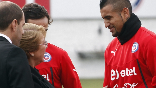 Presidenta Bachelet por Vidal: Me alegro que no le haya pasado nada grave