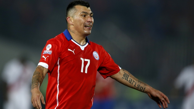 Gary Medel ofrece dos entradas para la final entre Chile y Argentina