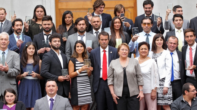 Bachelet entregó Premio Nacional del Deporte a María José Moya