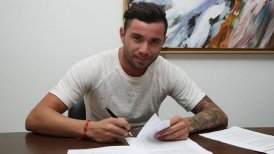 Eugenio Mena firmó su contrato por un año con Sao Paulo