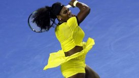 Serena Williams ganó con facilidad y Radwanska frenó a Mónica Puig